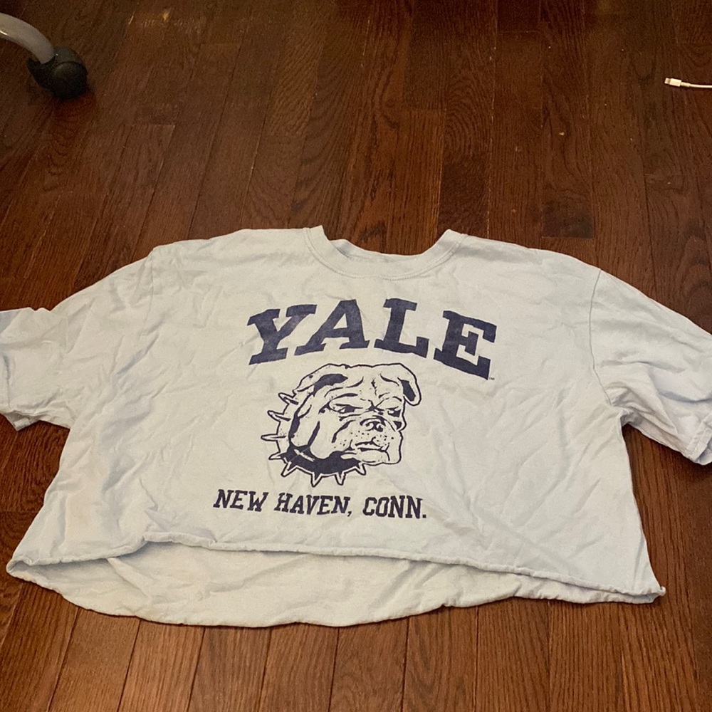 Oversized cropped ‘Yale’ tee shirt - Picture 1 of 3